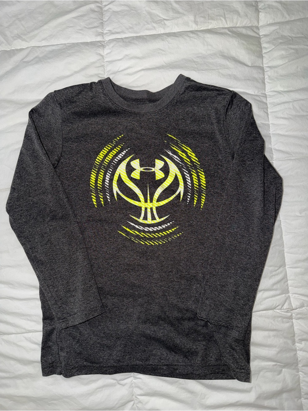 Under Armour Boys' Long Sleeve Graphic Tee - Charcoal with Neon Yellow Small